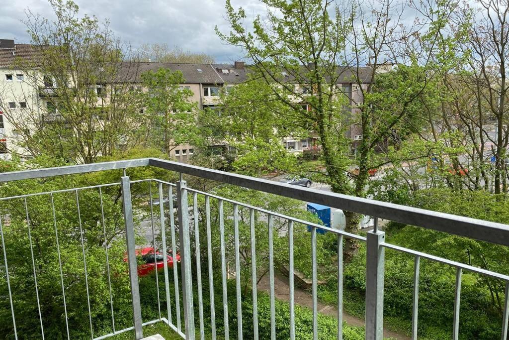 Gemuetliche Wohnung Zwischen Gruen Und Duisburg Hbf Екстер'єр фото