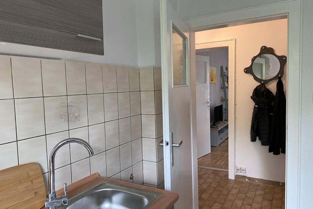 Gemuetliche Wohnung Zwischen Gruen Und Duisburg Hbf Екстер'єр фото