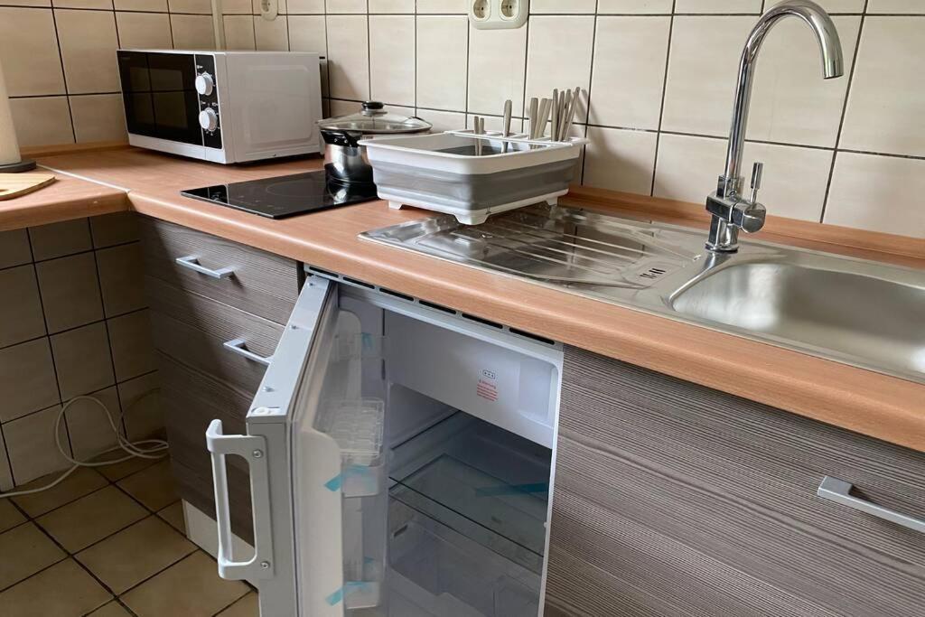 Gemuetliche Wohnung Zwischen Gruen Und Duisburg Hbf Екстер'єр фото